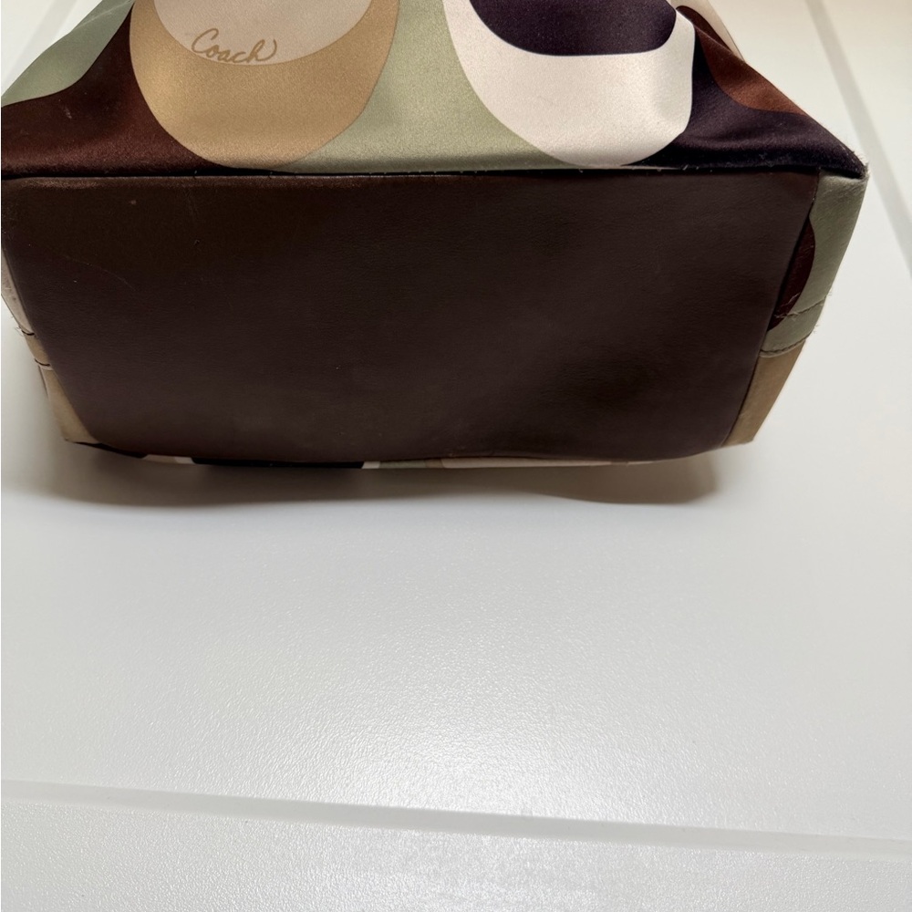 Coach Brown and Cream Signature Shoulder Bag - Picture 8 of 13